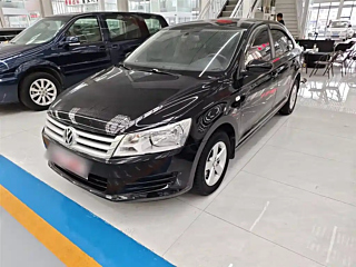 VOLKSWAGEN SANTANA 2014
