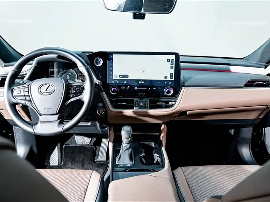 LEXUS ES 2025