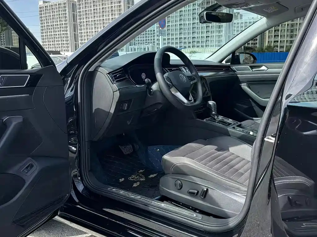 VOLKSWAGEN MAGOTAN 2022