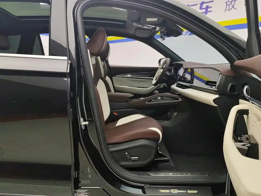 GEELY AUTO MONJARO 2021
