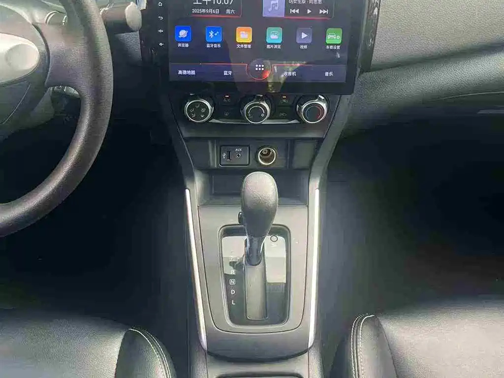 NISSAN SYLPHY 2019