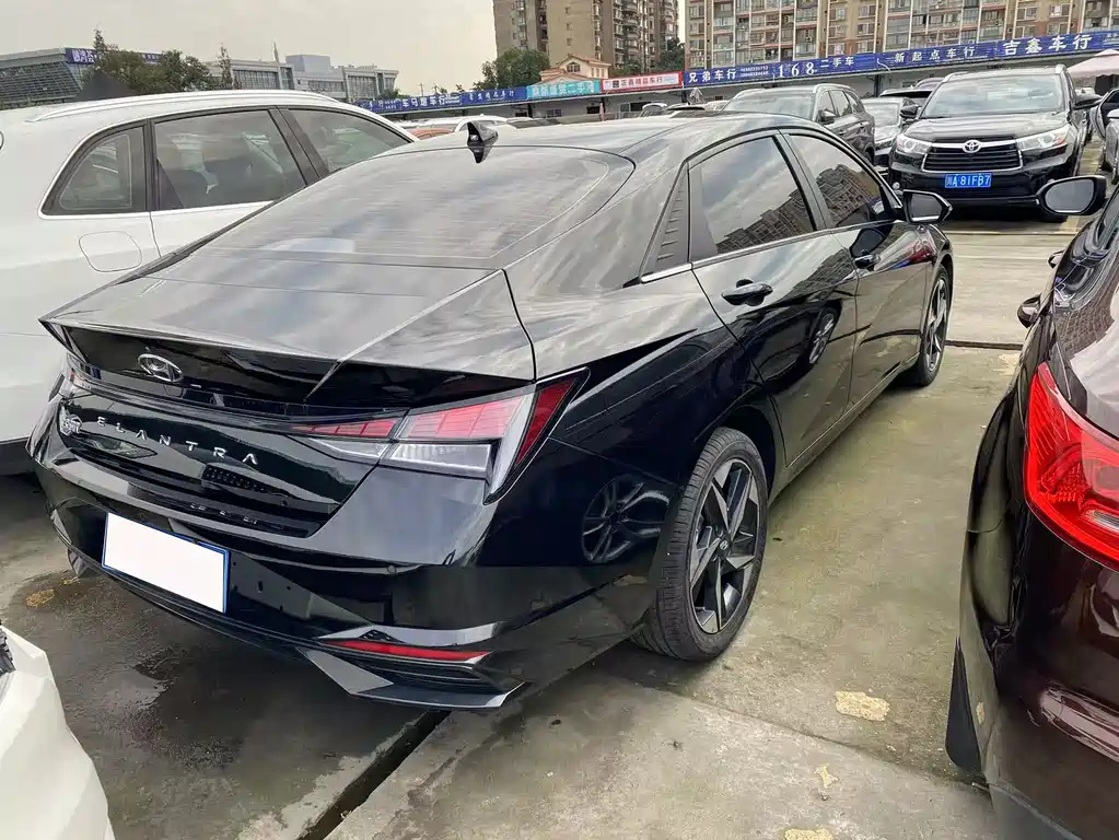 HYUNDAI ELANTRA 2021