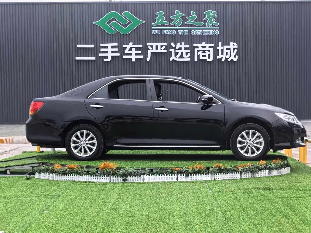TOYOTA CAMRY 2012