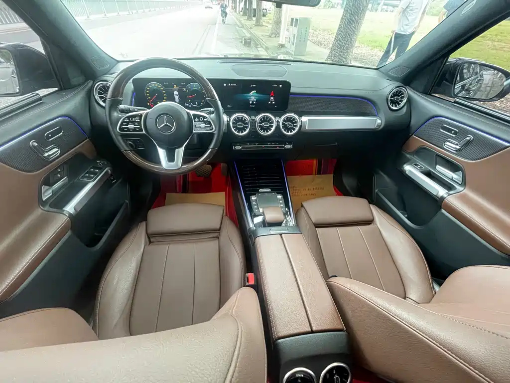 MERCEDES BENZ GLB 2021