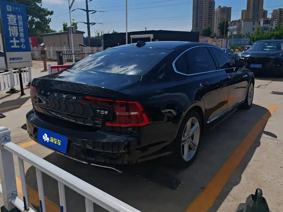 VOLVO S90 2018