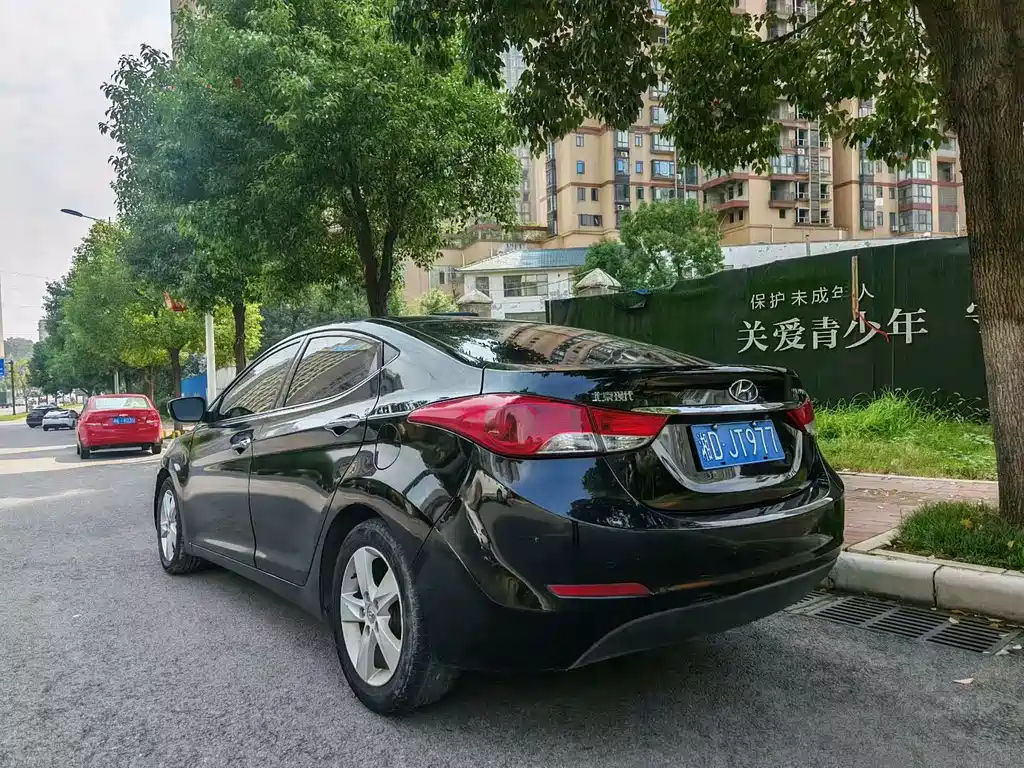HYUNDAI ELANTRA 2013