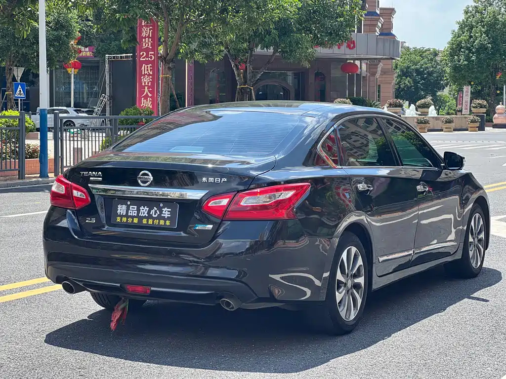 NISSAN TEANA 2016