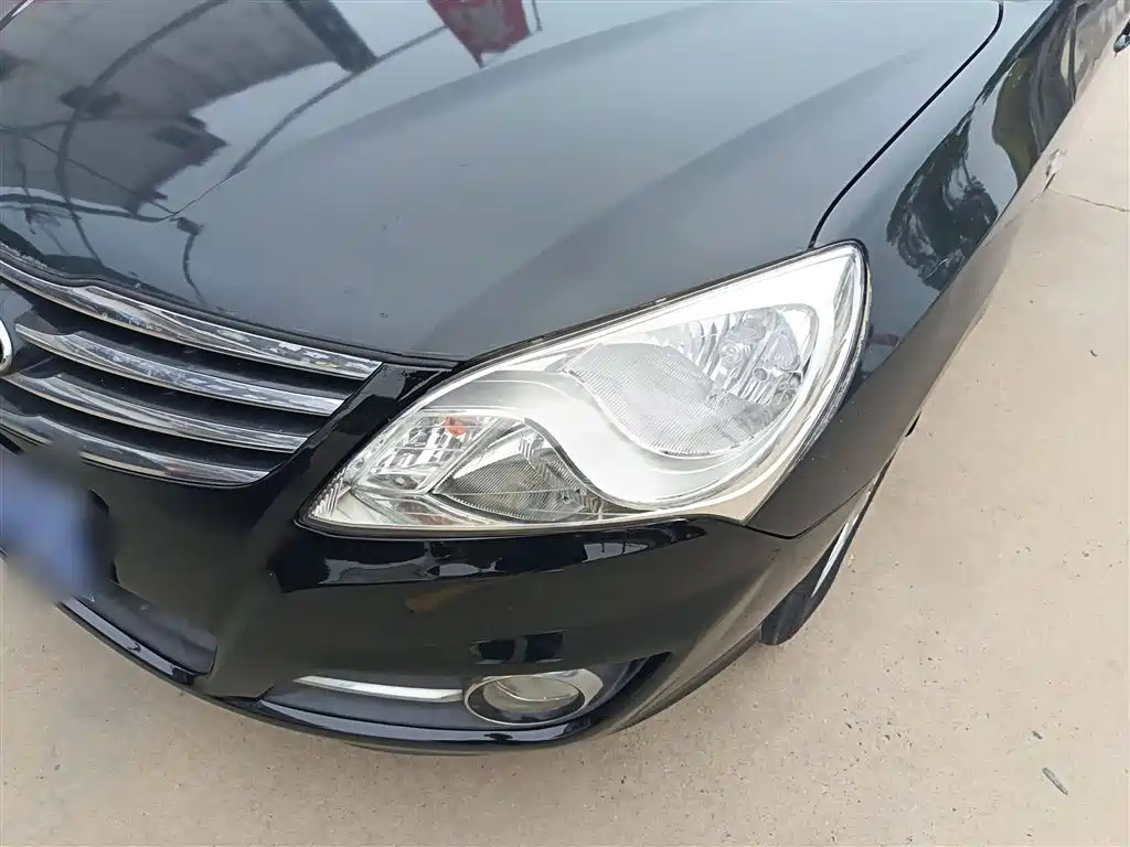 HYUNDAI CELESTA 2015