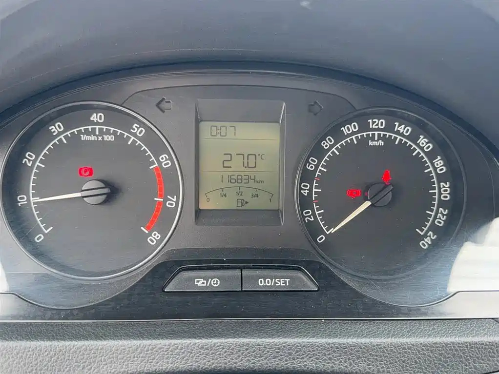 SKODA RAPID 2015