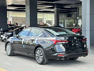 Заказать NISSAN TEANA