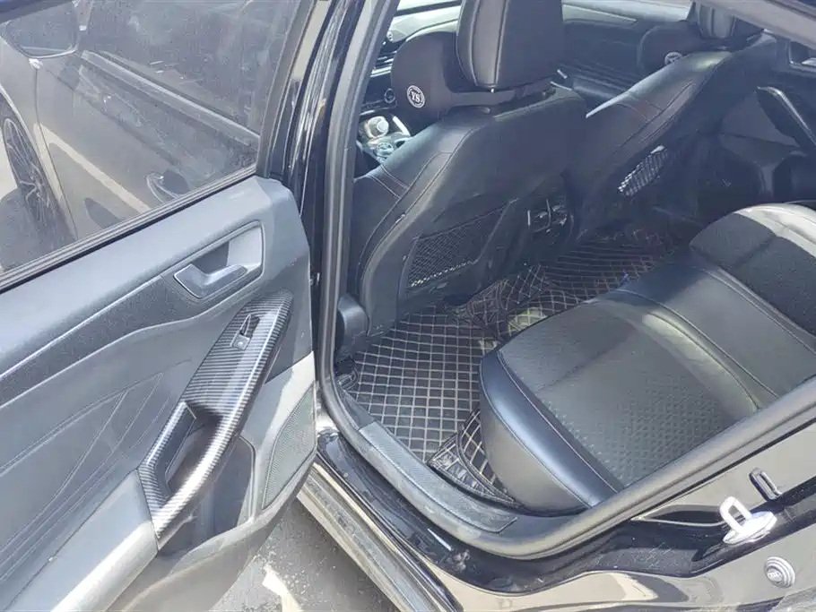 FORD FOCUS 2020