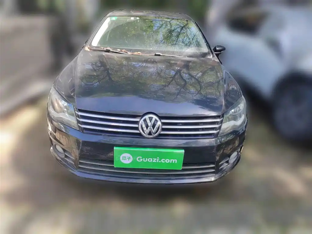 VOLKSWAGEN BORA 2014