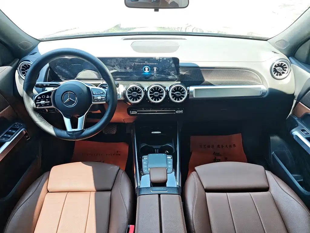 MERCEDES BENZ GLB 2021