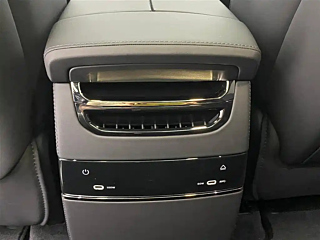 ZEEKR 009  2024 YEAR  SEATS  EDITION 108KWH 2024