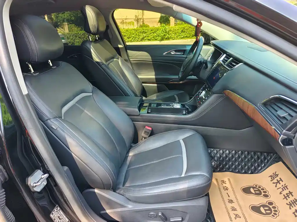 FORD TAURUS 2017