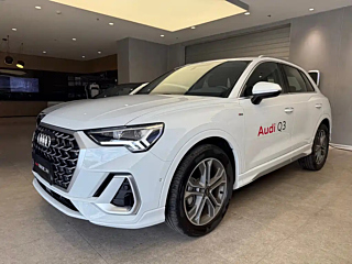 AUDI Q3  2024 YEAR 40 TFSI FASHION DYNAMIC 2024