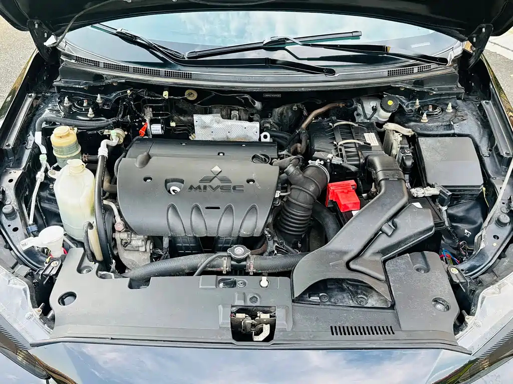 MITSUBISHI LANCER EX 2014