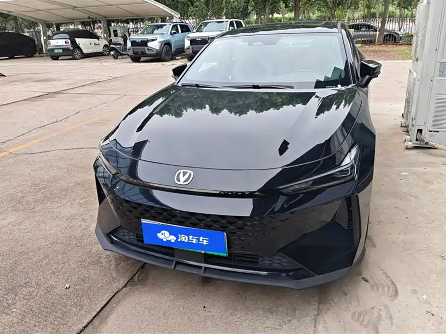 CHANGAN UNI-V SMART IDD 2024