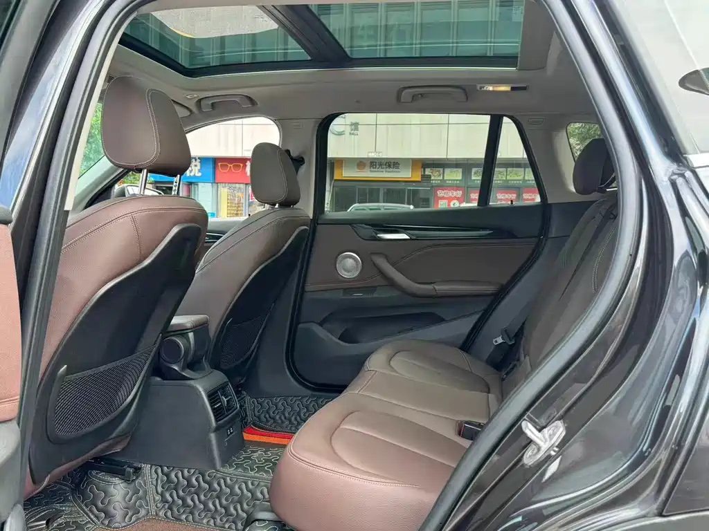 BMW X1 2021