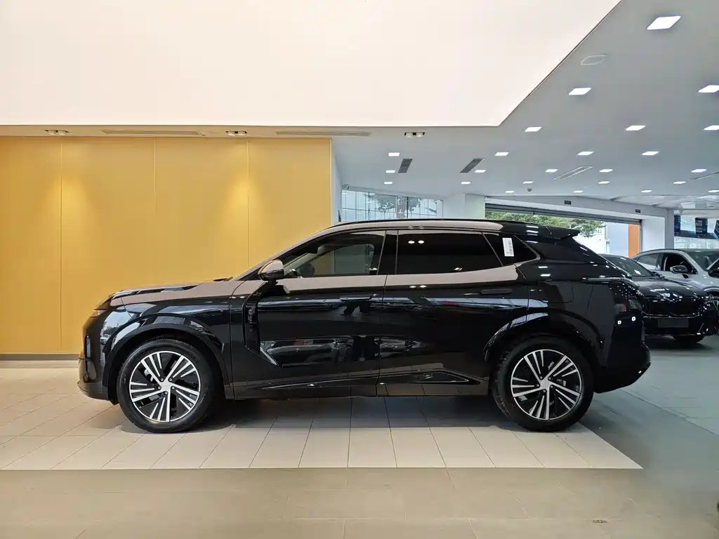 LYNK&CO 08 NEW ENERGY 2025