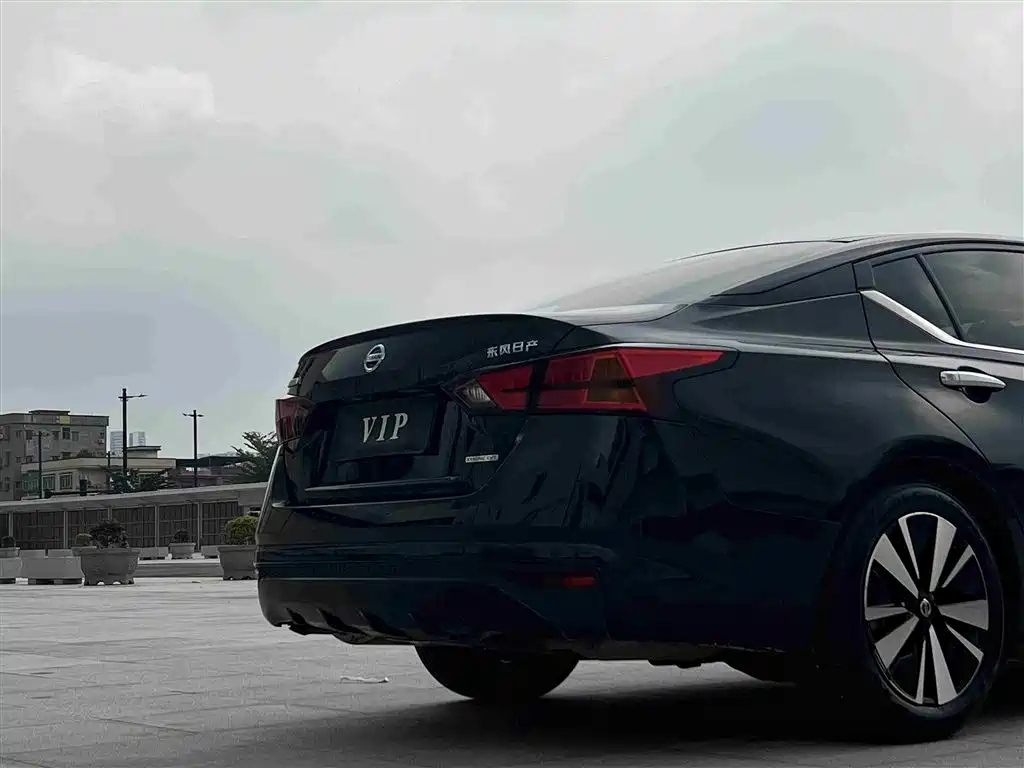 NISSAN TEANA 2021