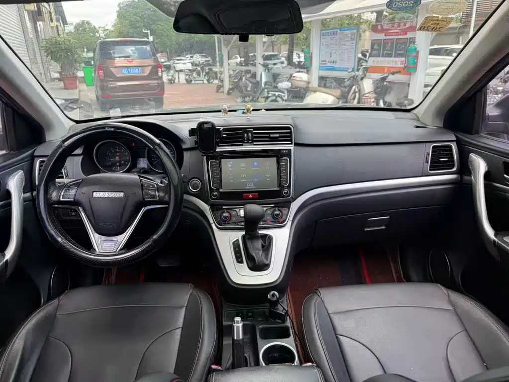 HAVAL M6 2018