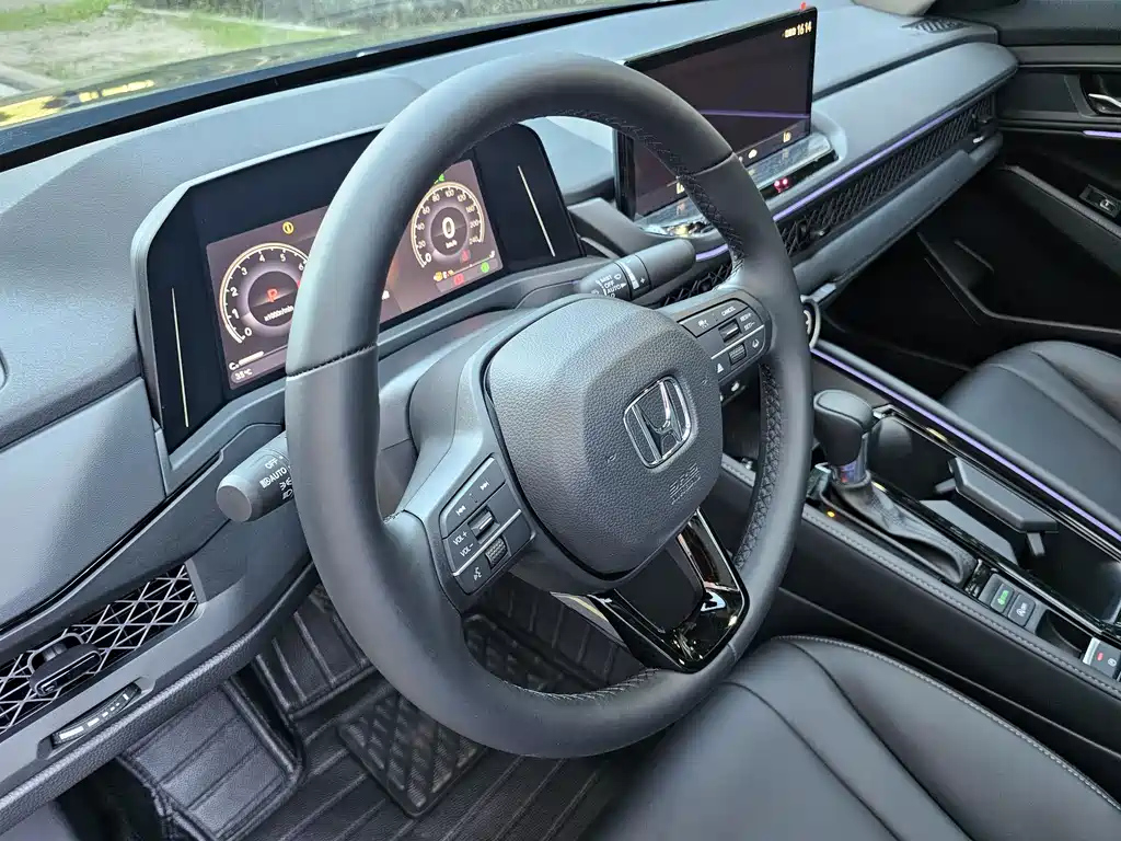 HONDA ACCORD 2025