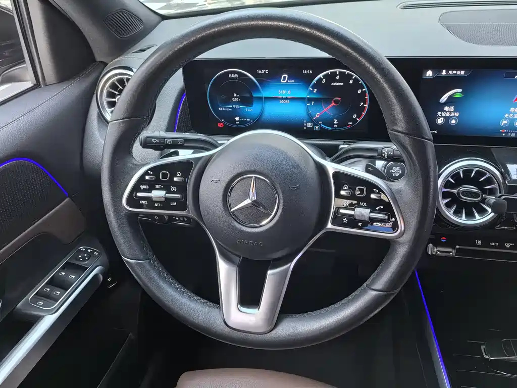 MERCEDES BENZ GLB 2022