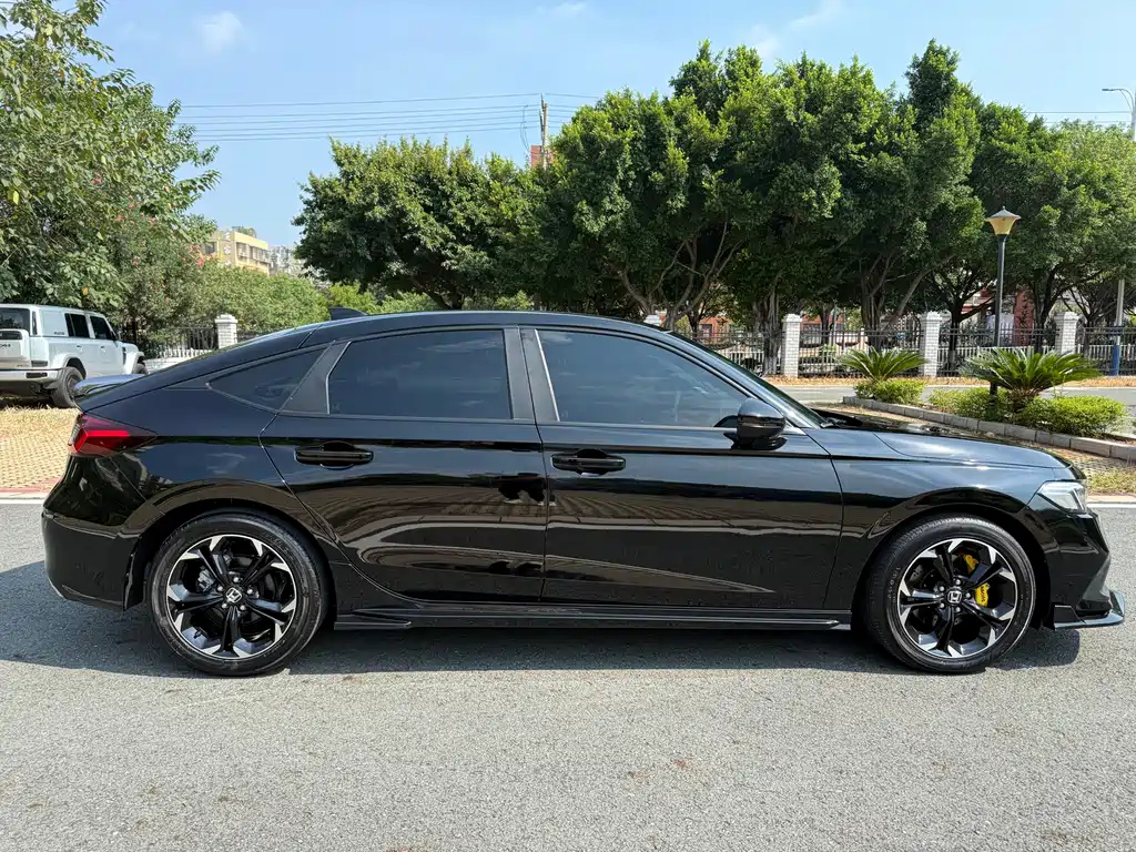HONDA CIVIC 2023