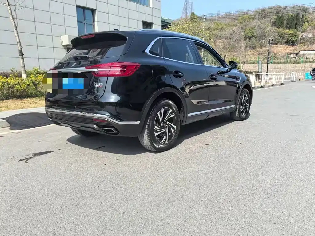 HONGQI HS5 2022