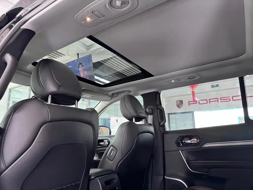 JEEP BIG 指挥官 2022