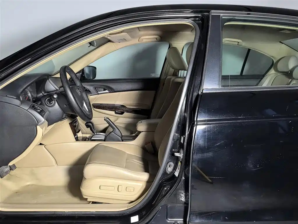 HONDA ACCORD 2010