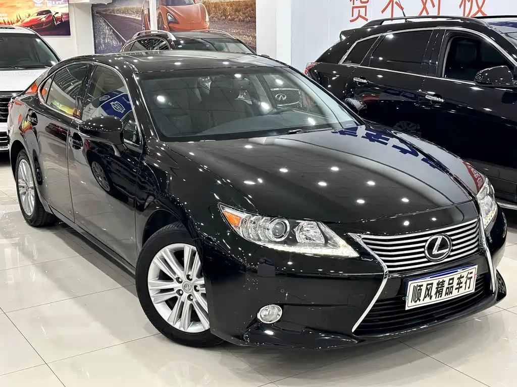 LEXUS ES 2014