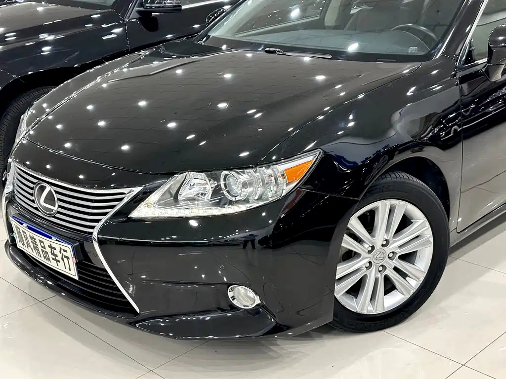 LEXUS ES 2014