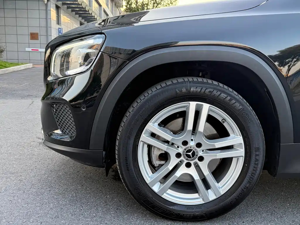 MERCEDES BENZ GLB 2022