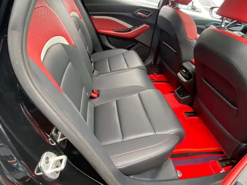 MG MG5 2021