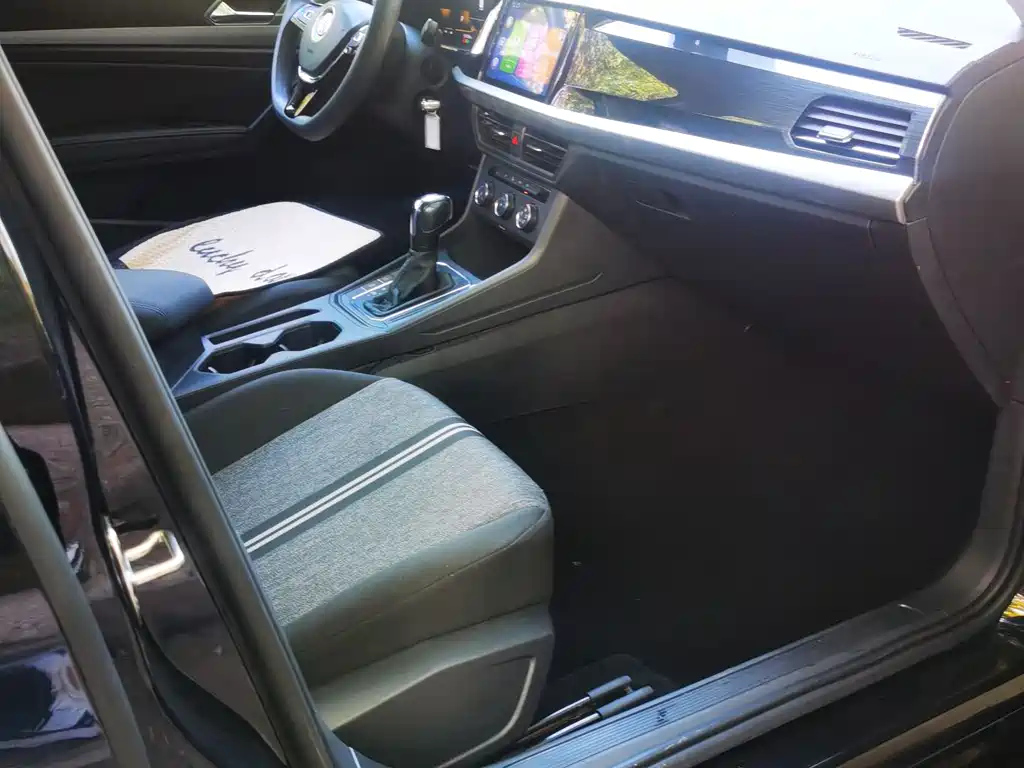 VOLKSWAGEN LAVIDA 2022