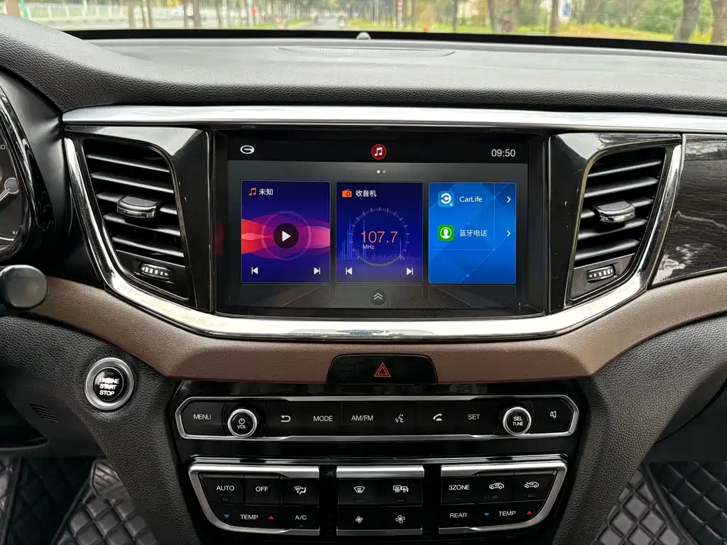 TRUMPCHI GS8 2017
