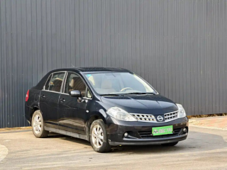 NISSAN TIIDA 2010