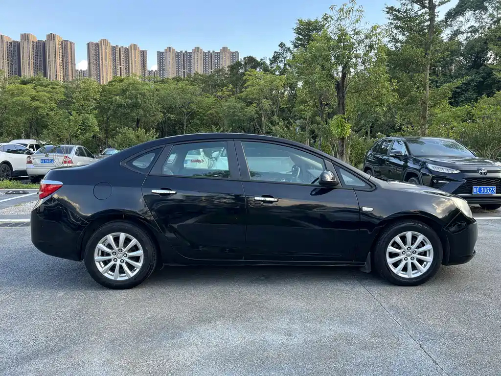 BUICK EXCELLE 2013