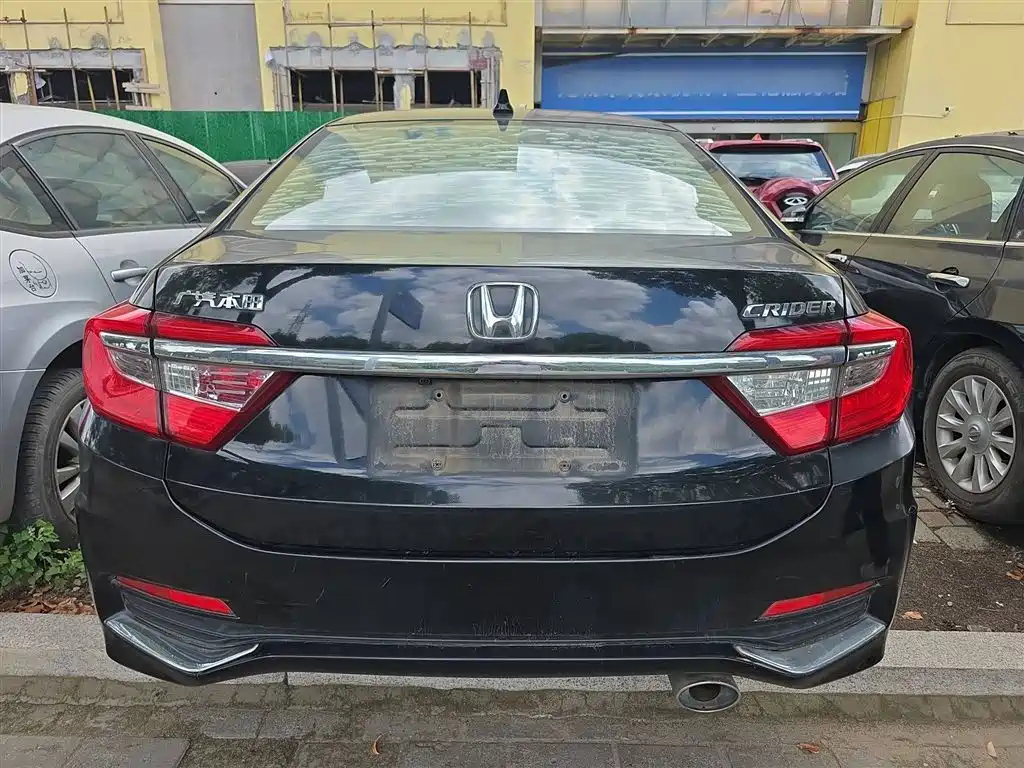 HONDA CRIDER 2014