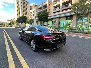 HONGQI H5  2022 YEAR CLASSIC YEAR 1.8T AUTOMATIC SMART LINK &#20139 2022