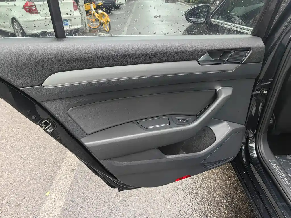VOLKSWAGEN MAGOTAN 2018