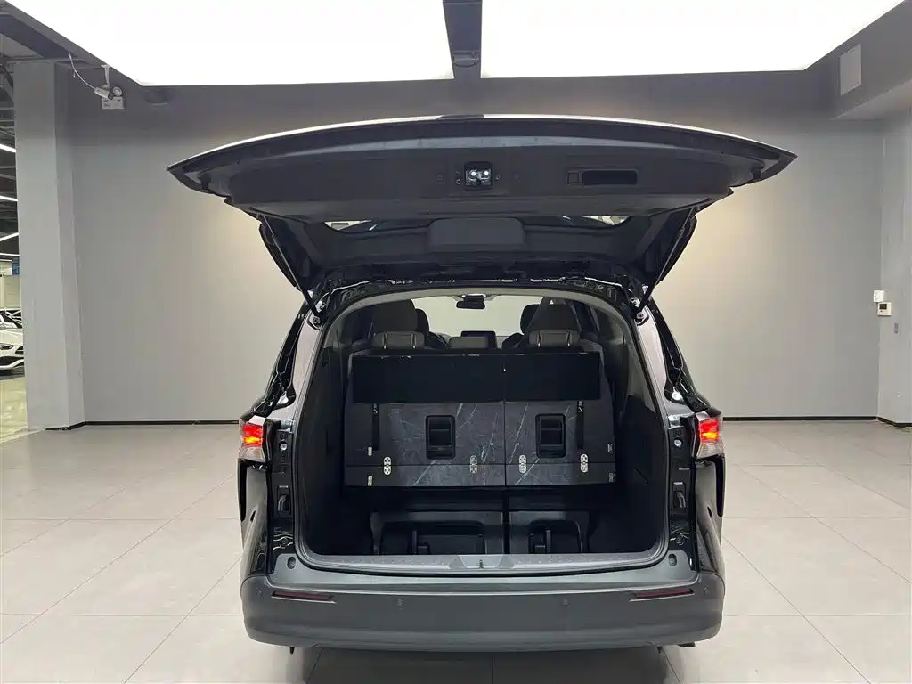 TOYOTA SIENNA SIENNA 2023