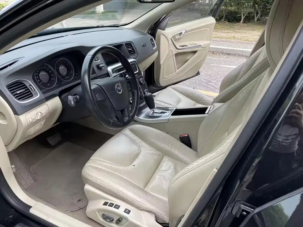 VOLVO S60 IMPORT 2012