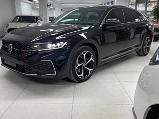 VOLKSWAGEN PASSAT 2023