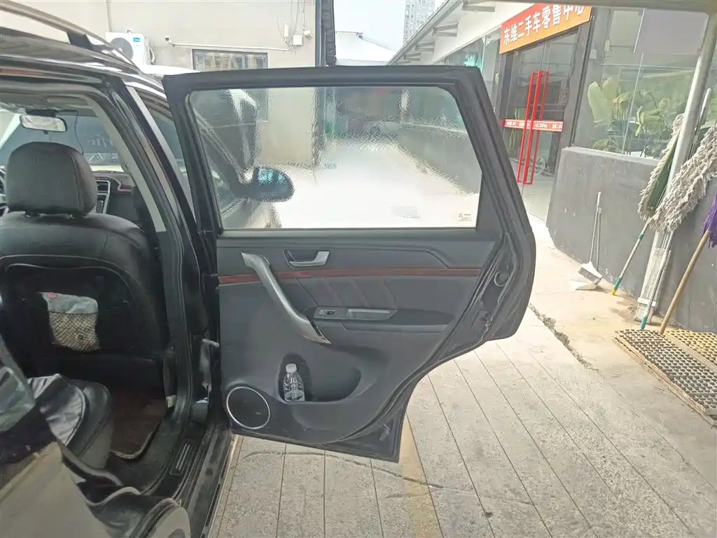 HAVAL H6 2015