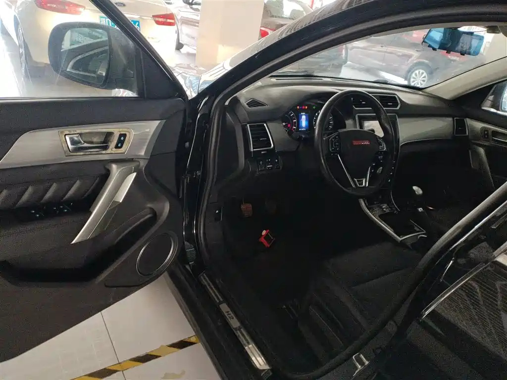HAVAL H2 2015