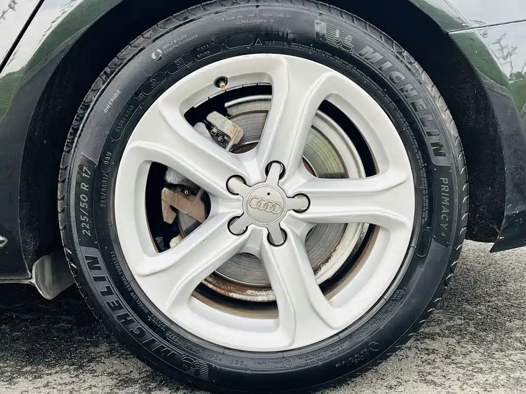 AUDI A4L 2015