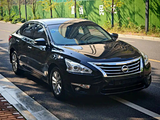 NISSAN TEANA 2015